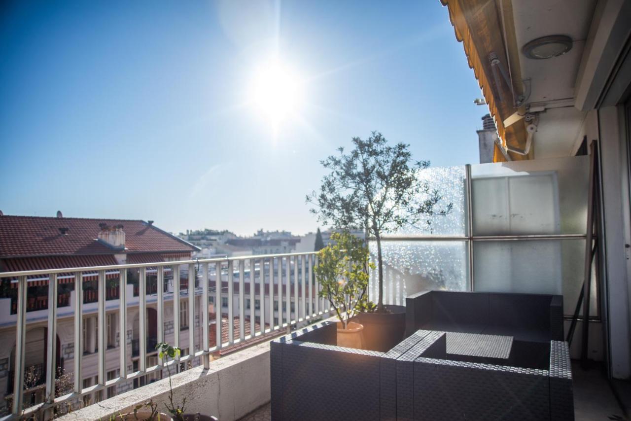Appt A 150M De La Mer Nice Exterior photo