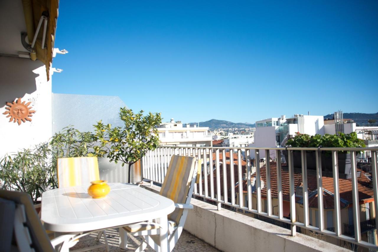 Appt A 150M De La Mer Nice Exterior photo